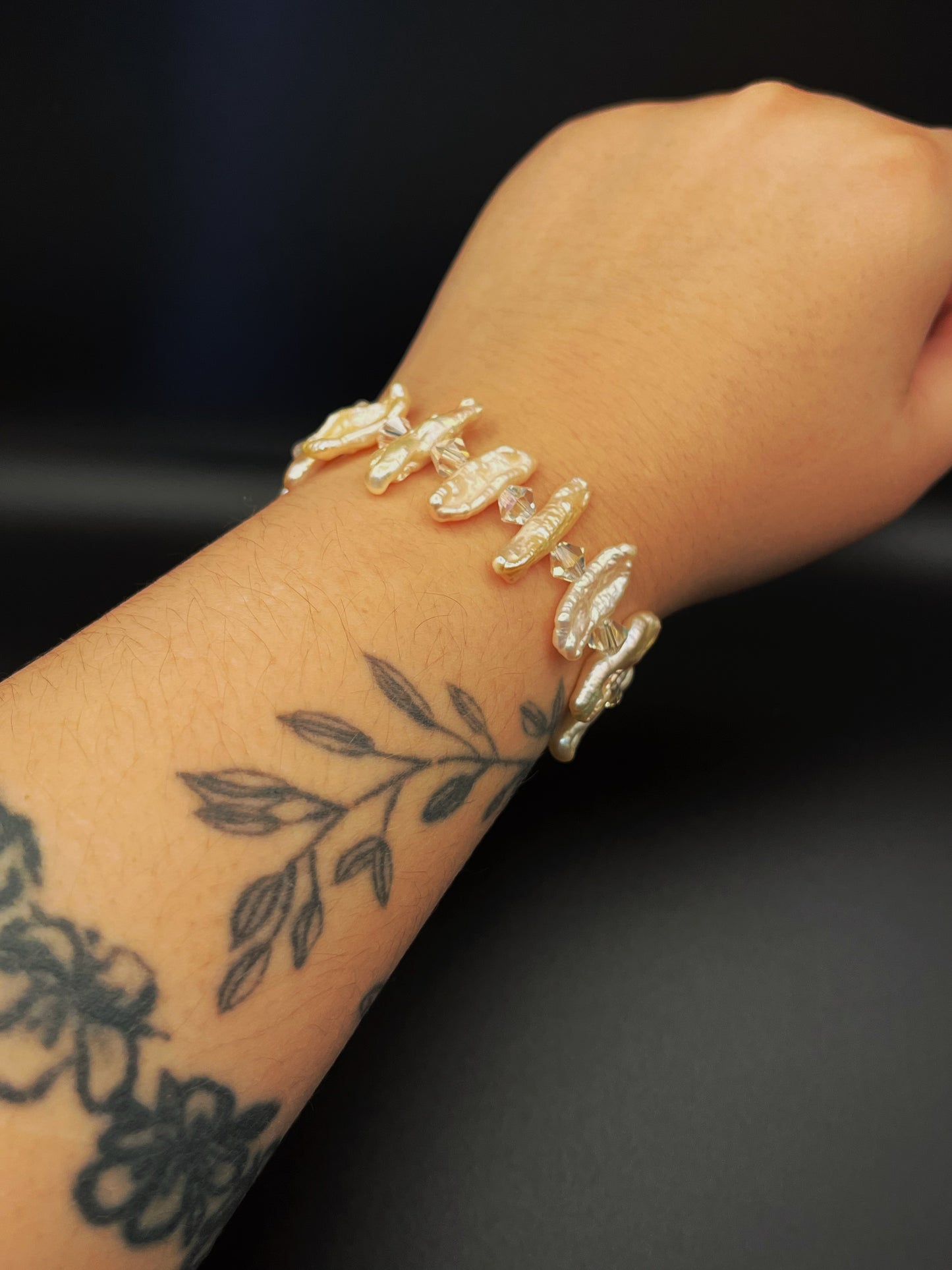 Freshwater pearl elastic bracelet