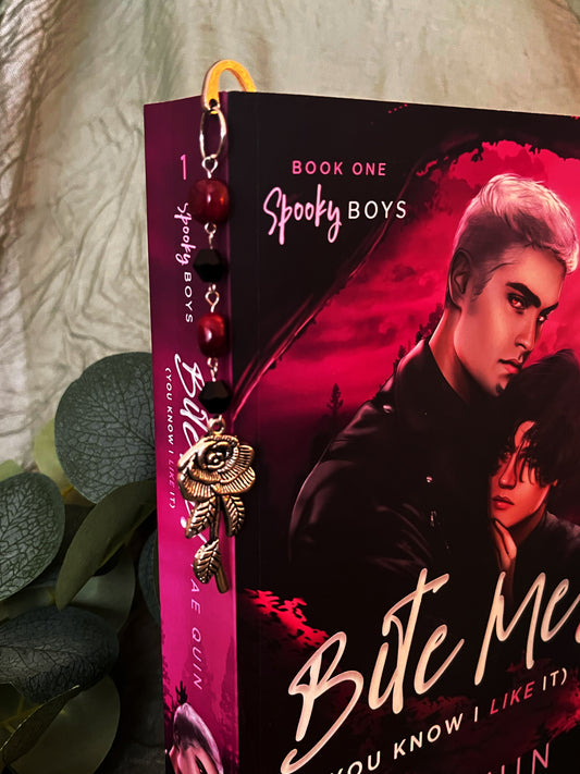 Romantic rose bookmark