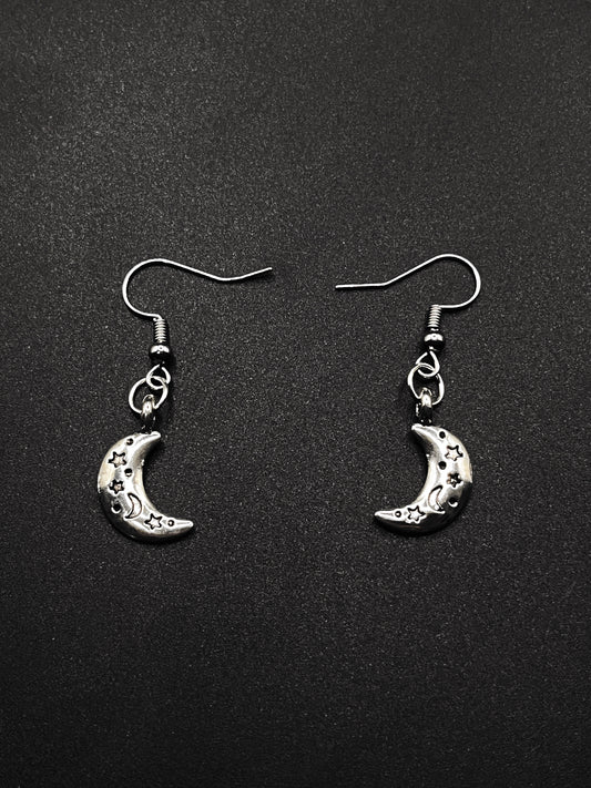Engraved moon earrings